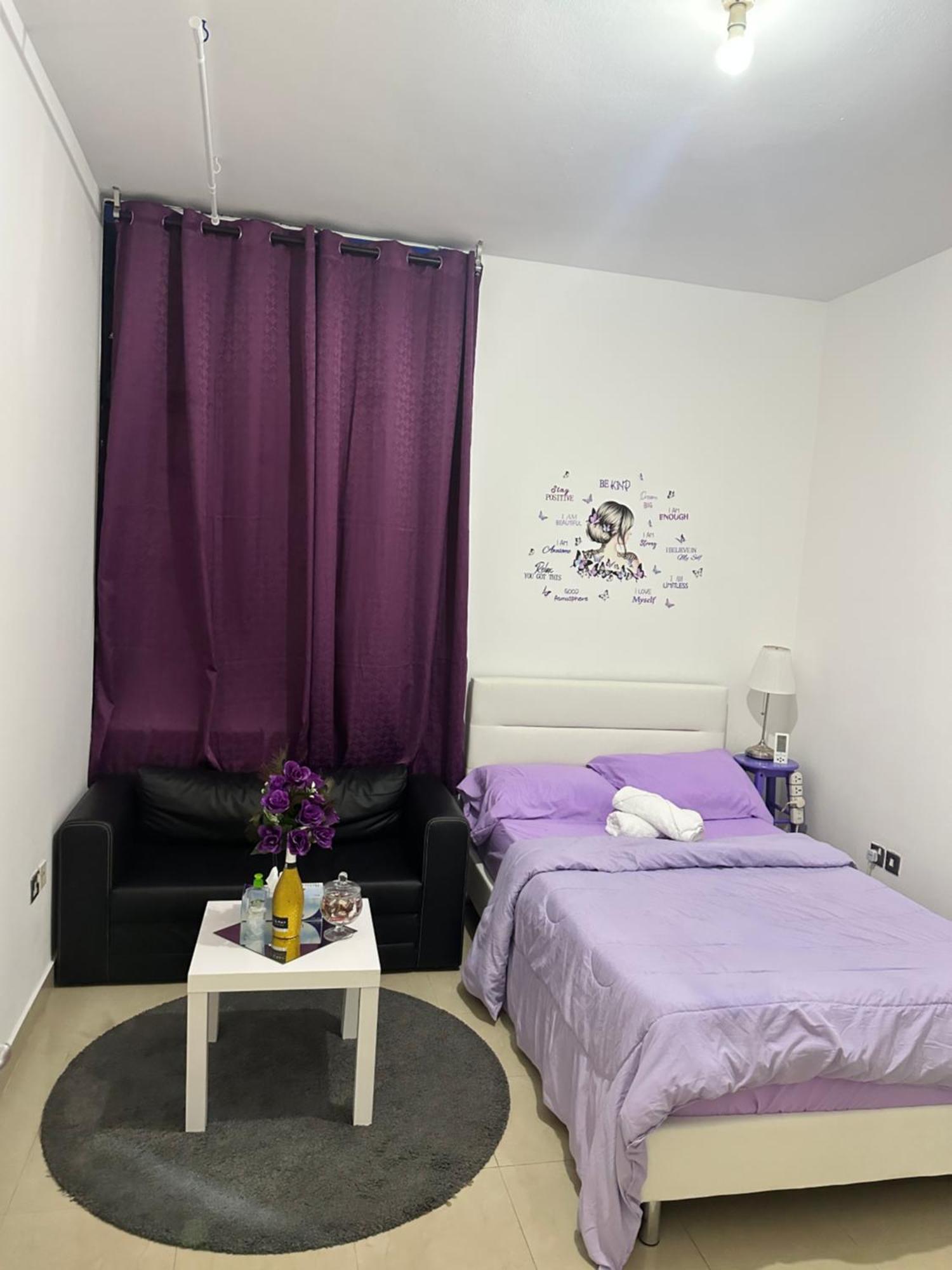 Apartamento The Purple Place Abu Dabi Exterior foto